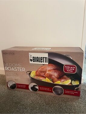 Bialetti Non- stick Hi-Dome Roaster - Black  16in x 11in x 91/4in NEW In Box